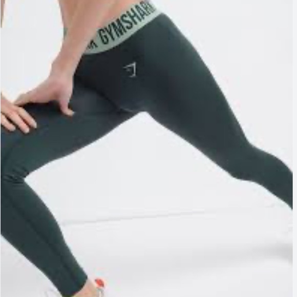 Gymshark Pants - Gymshark Green Leggings Size Large